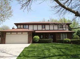 2315 S 155th Cir, Omaha, NE 68144