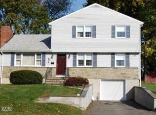 22 Aquila Rd, Stamford, CT 06902