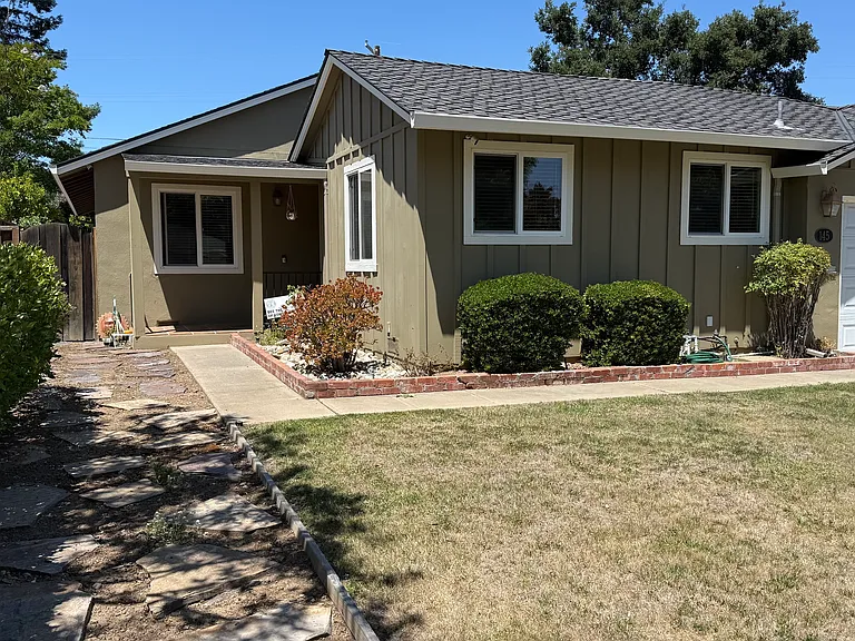 145 Potomac Dr — Photo 1
