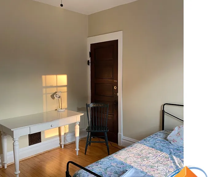 1309 Emerson St #2 — Photo 3