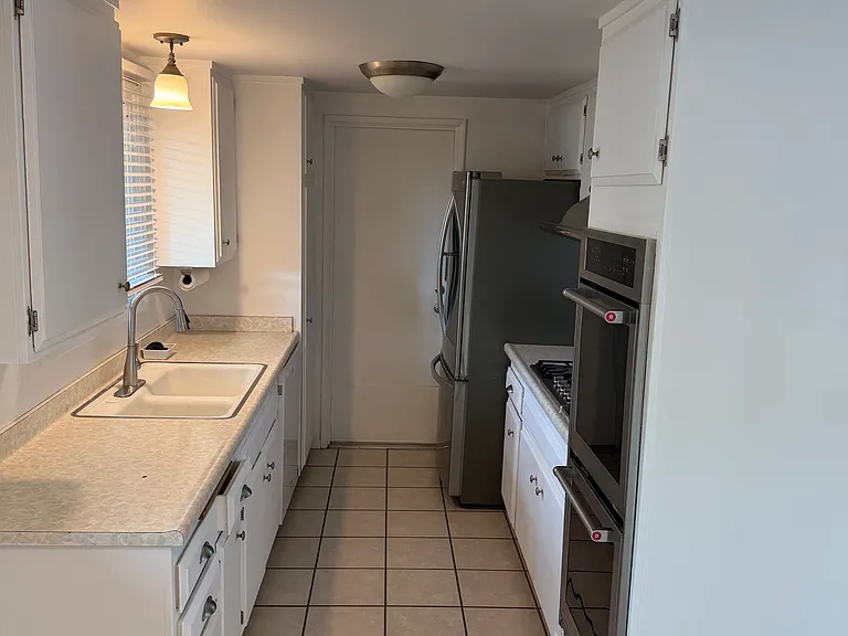 5637 Kent Pl — Photo 4