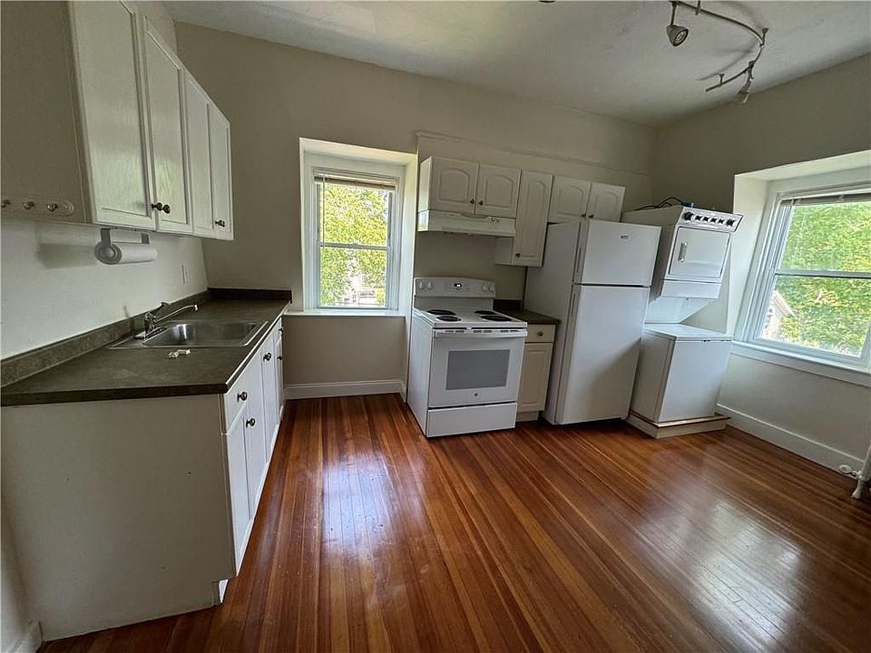 1st image of 26 Ayrault St #3