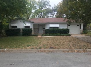 801 N Main St, West, TX 76691