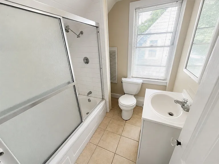23 Lexington St #23 — Photo 10