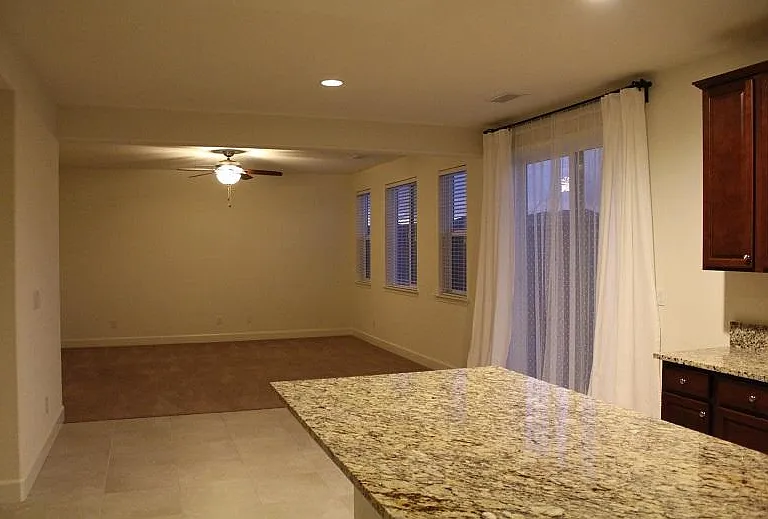 10149 Mesa Cortona Dr — Photo 11