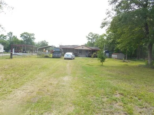 83 County Road 4022, Dayton, TX 77535