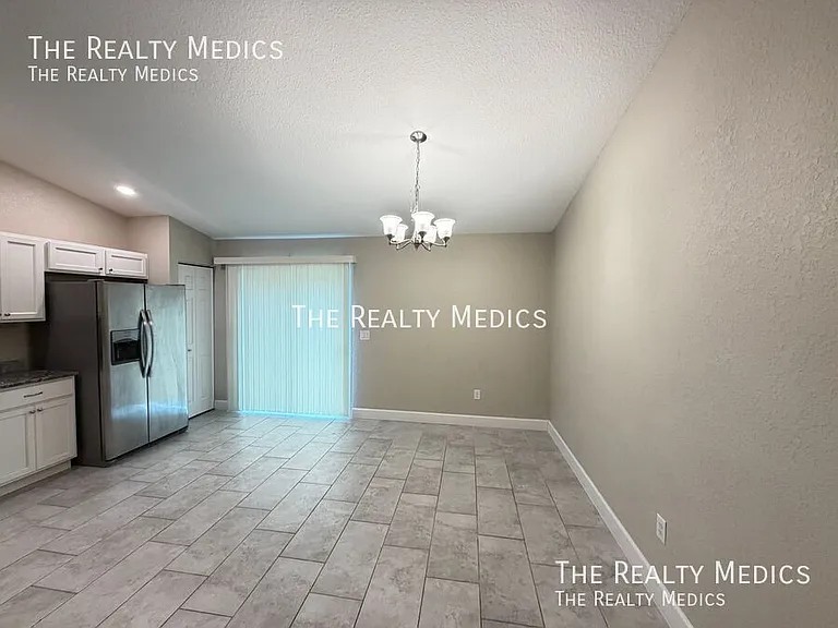 2736 SW 161st Loop — Photo 5