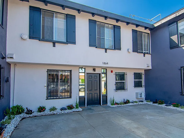 Casas On Cordova Street Apartments — Photo 9