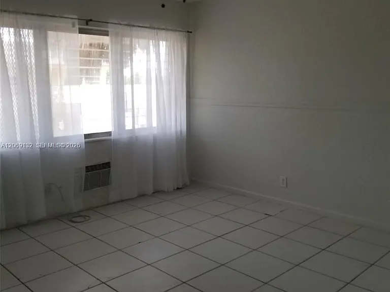 280 SW 11th Ave #18 — Photo 20