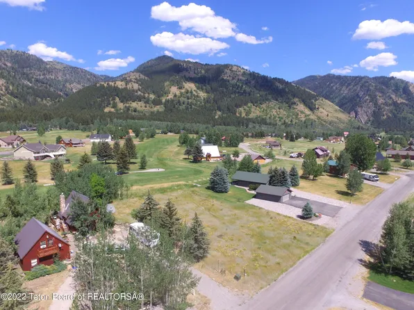 267 Solitude Dr, Star Valley Ranch, WY 83127