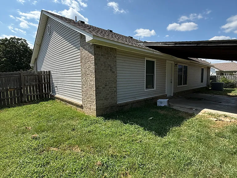 180 Azalea Dr — Photo 9