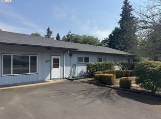 3891 Dove Ln, Eugene, OR 97402