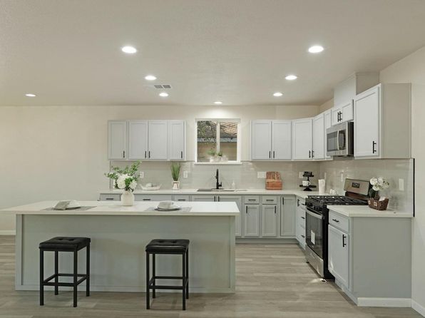 2703 E Poplar St, Stockton, CA 95205