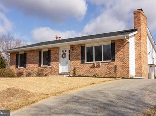 2201 Ridgemont Dr, Finksburg, MD 21048