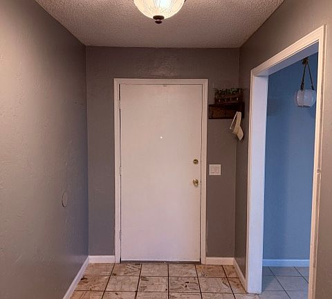 3rd image of 10013 Carnie Cir