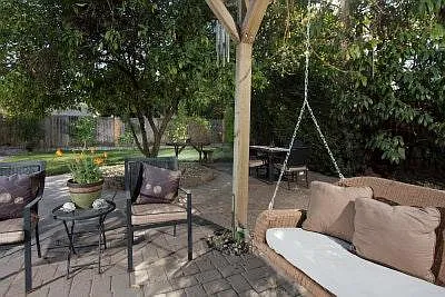 1114 Castro Way — Photo 29
