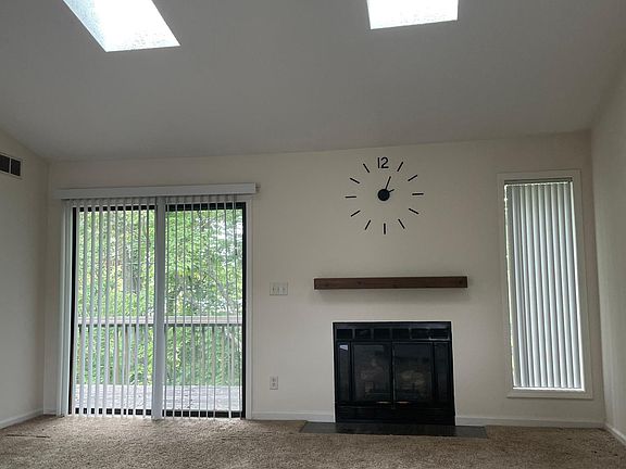 2nd image of 89 Lookout Ridge Dr
