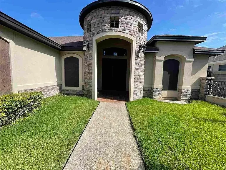 3122 Rosco — Photo 2