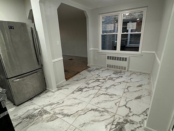 5th image of 936 E 55th St #1