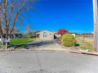 36 Adriatic Dr, Hampton, VA 23664