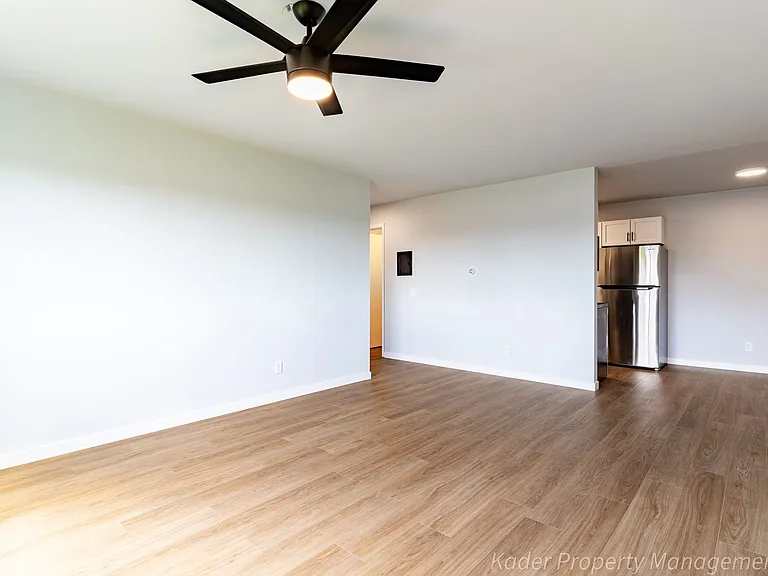 7440 Century Ave. — Photo 3