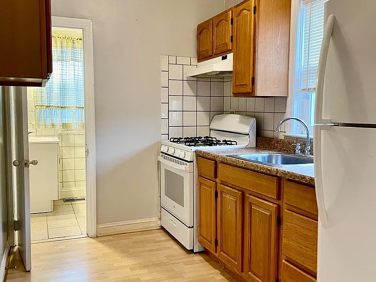 2914 Clearview Ave #1 — Photo 9