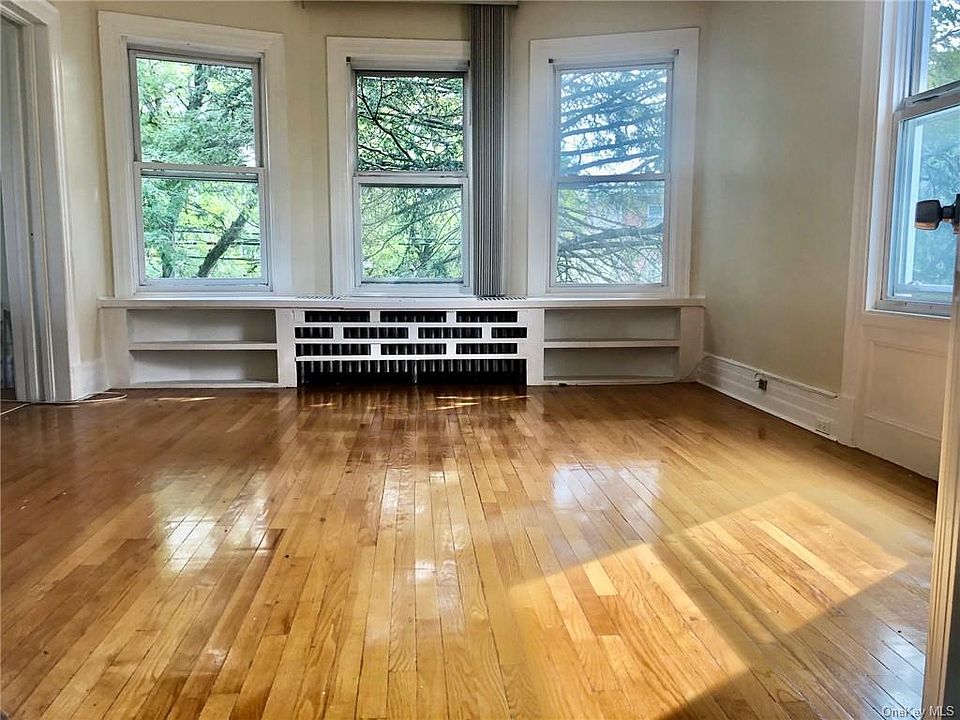1st image of 230 E Sidney Ave #2