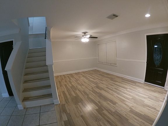 3rd image of 7902 Forest Stone St