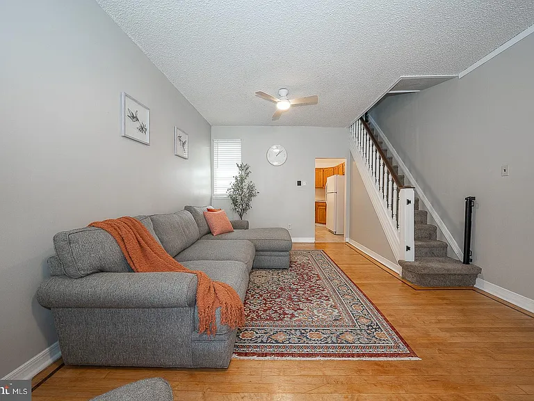 418 Harlan St — Photo 6