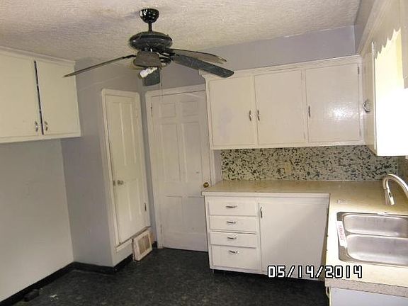 2nd image of 1701 Sagamore Dr
