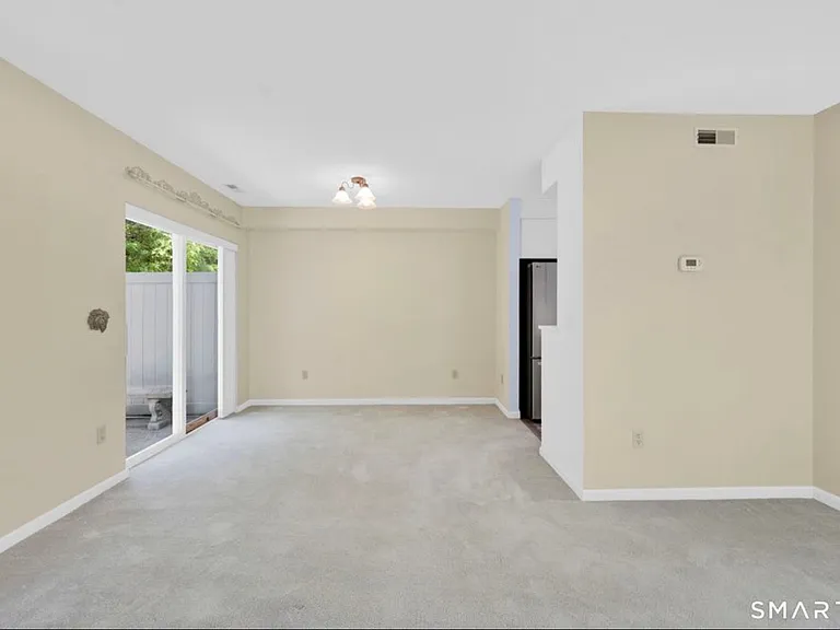 16 Maple St #20 — Photo 21