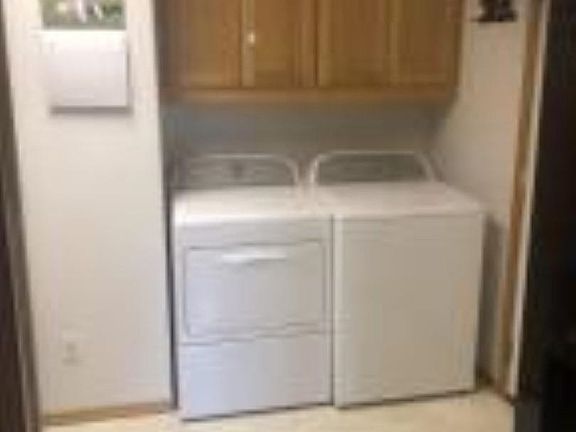 5th image of 2508 Canyon Crest Way