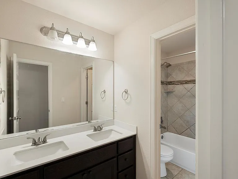 272 Nantucket Cir — Photo 22