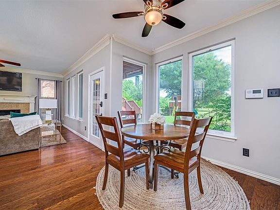 4th image of 744 Water Oak Dr