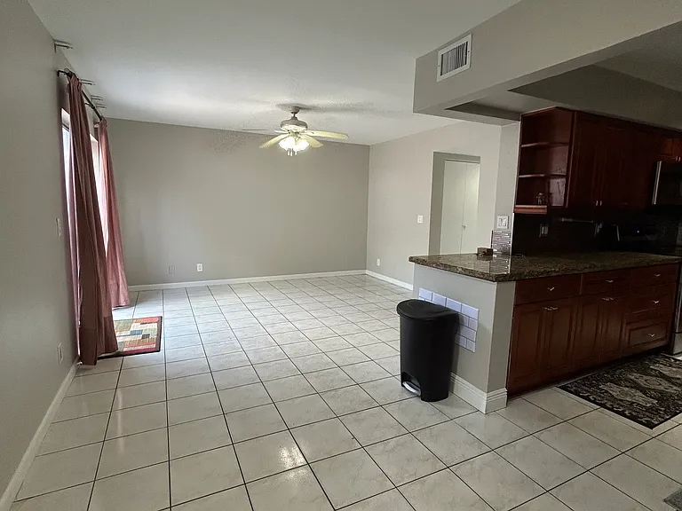 1840 SW 81st Ter #3-17 — Photo 9