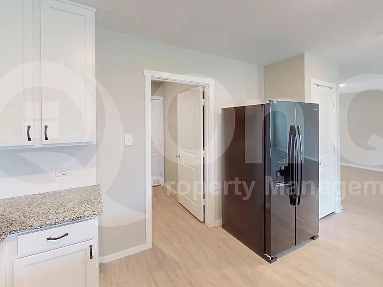 209 Adelina Dr — Photo 21