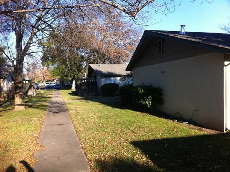 Fireside Apartments — Photo 6