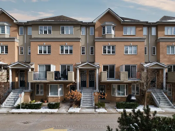 28 Sommerset Way #1306, Toronto, ON M2N 6W7