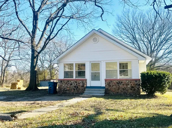 1605 Old Scenic Drive, Neosho, MO 64850