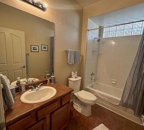 2nd image of 16013 S Desert Foothills Pkwy APT 1043