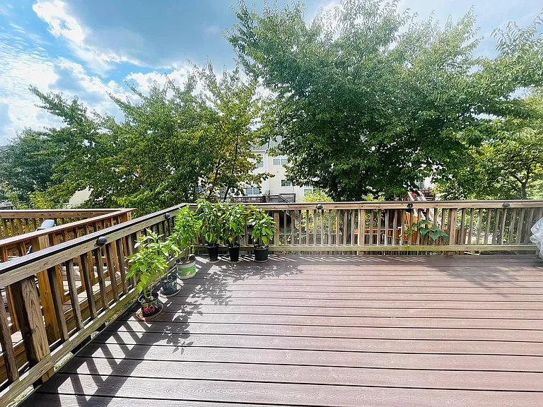6204 Lawson Dr — Photo 15