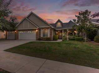 1910 N Dartmouth Ave, Clovis, CA 93619