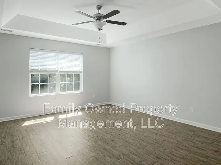 8968 Cat Tail Pond Rd — Photo 24