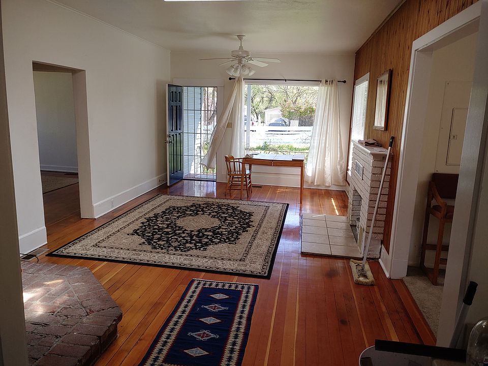 1st image of 271 N Mountain Ave