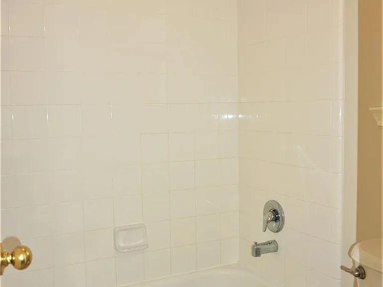 8123 Buffalo Springs Ct — Photo 23