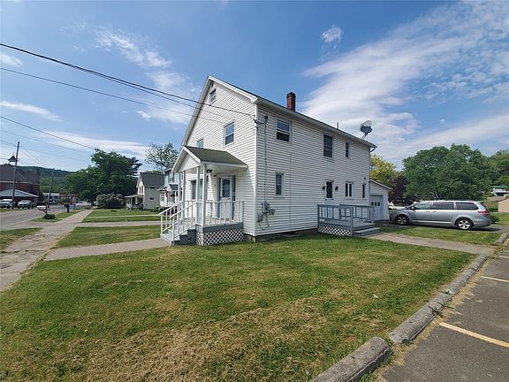 2nd image of 24 Rock St