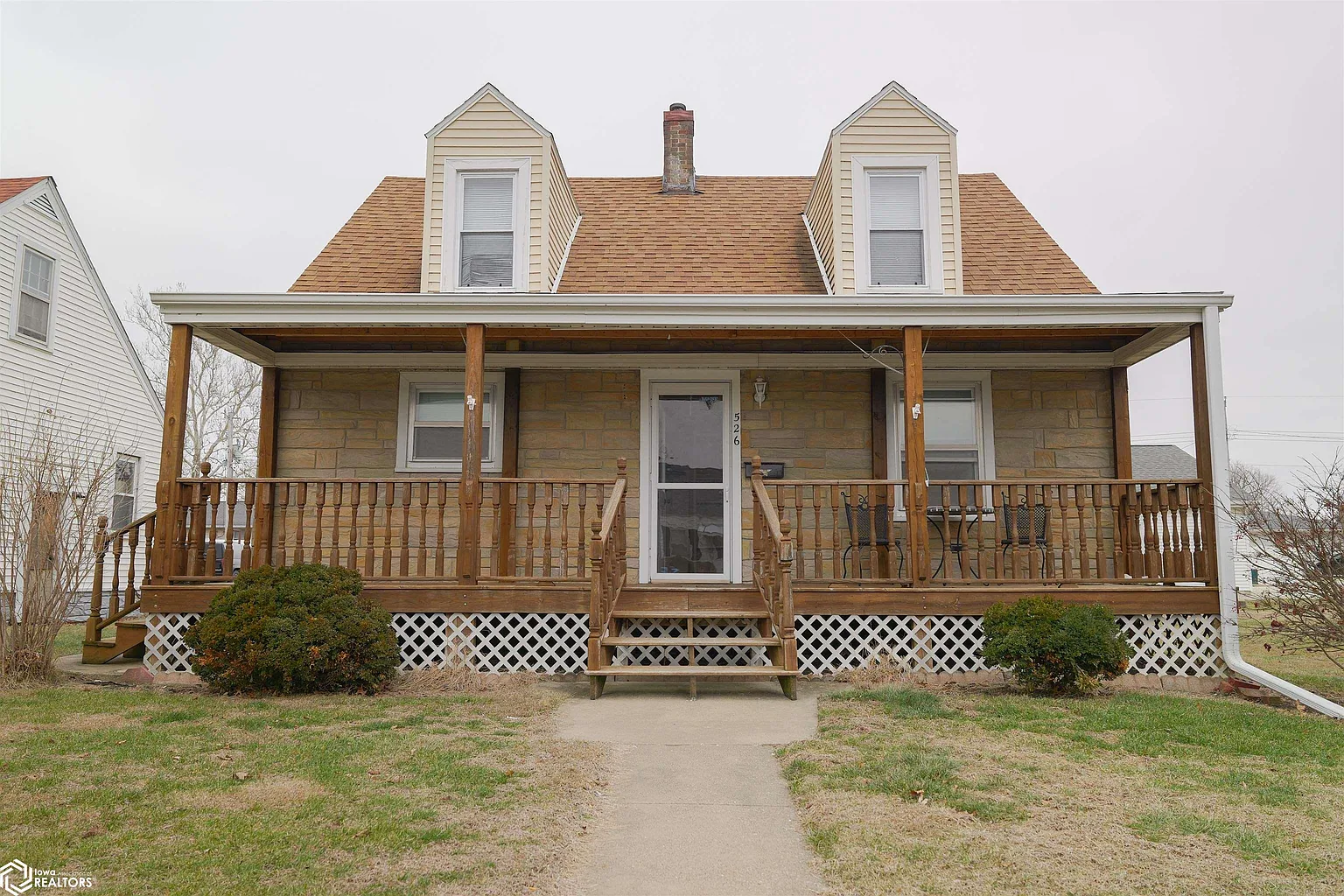 526 Leffler St photo 1