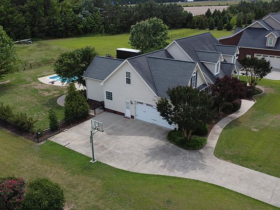 5th image of 312 Pickens Drive