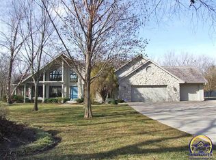 5041 SW Fairlawn Rd, Topeka, KS 66610