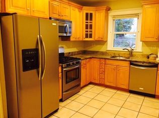 15 Hewlett St #1, Roslindale, MA 02131